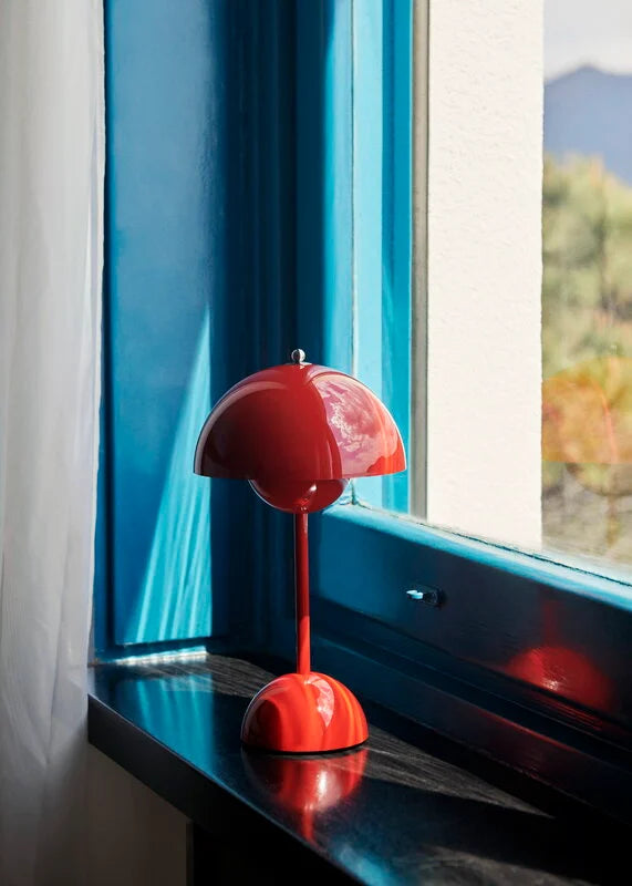 plant pot lamp Flowerpot VP9 Lamp – Maison d'Etre